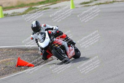 media/Mar-05-2023-TrackXperience (Sun) [[a95d40e56a]]/Group 2/session 2 turn 4/